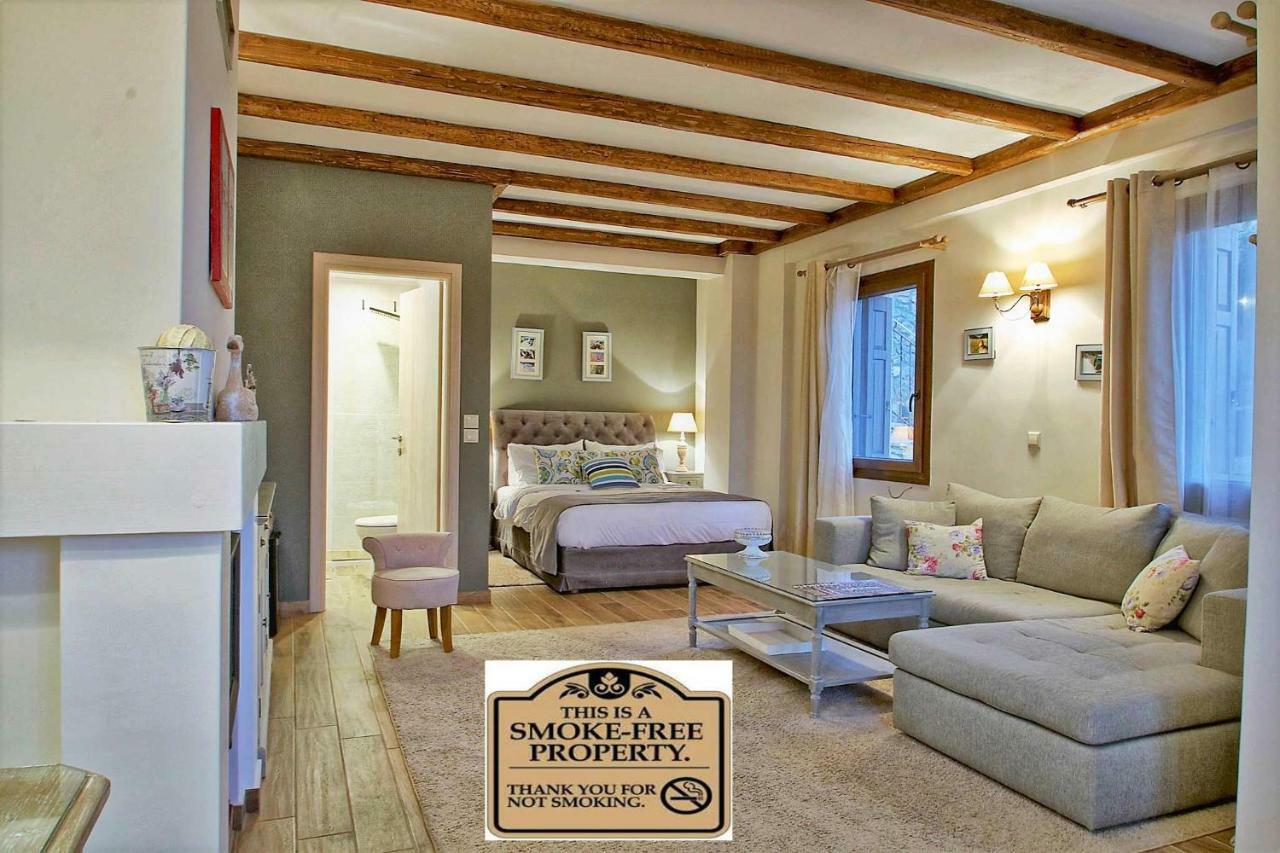 Almondhouse Suites With Fireplace - Adults Only アラコバ エクステリア 写真