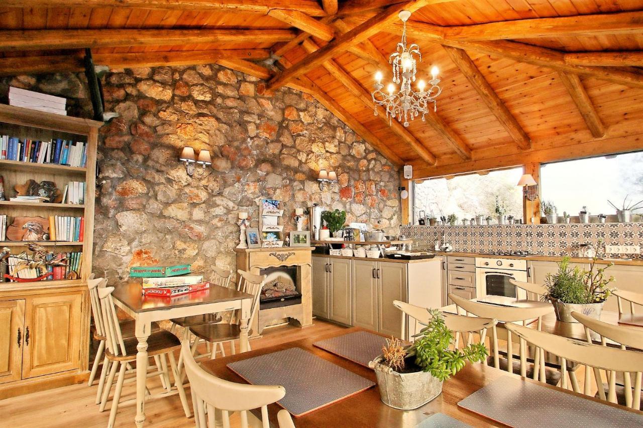 Almondhouse Suites With Fireplace - Adults Only アラコバ エクステリア 写真