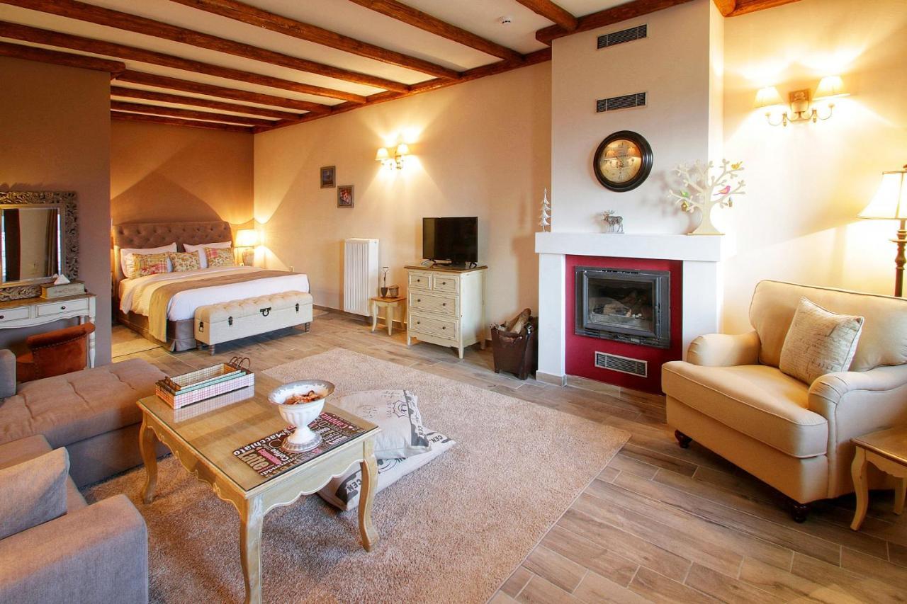 Almondhouse Suites With Fireplace - Adults Only アラコバ エクステリア 写真