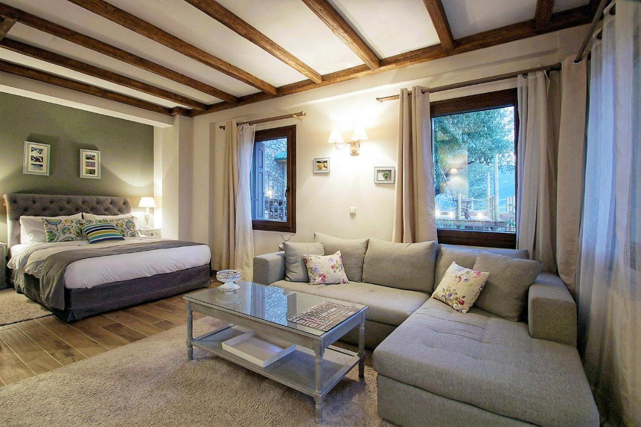 Almondhouse Suites With Fireplace - Adults Only アラコバ エクステリア 写真