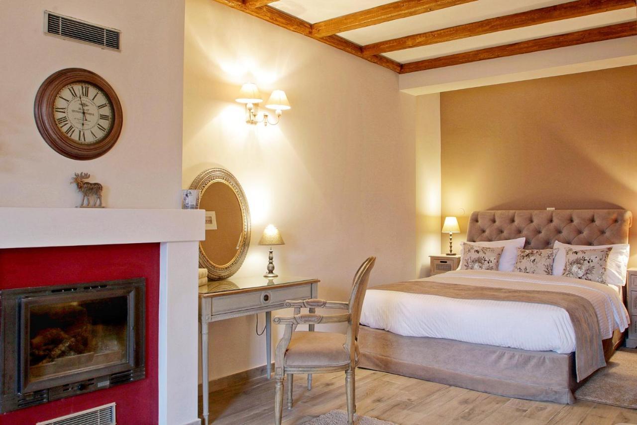 Almondhouse Suites With Fireplace - Adults Only アラコバ エクステリア 写真